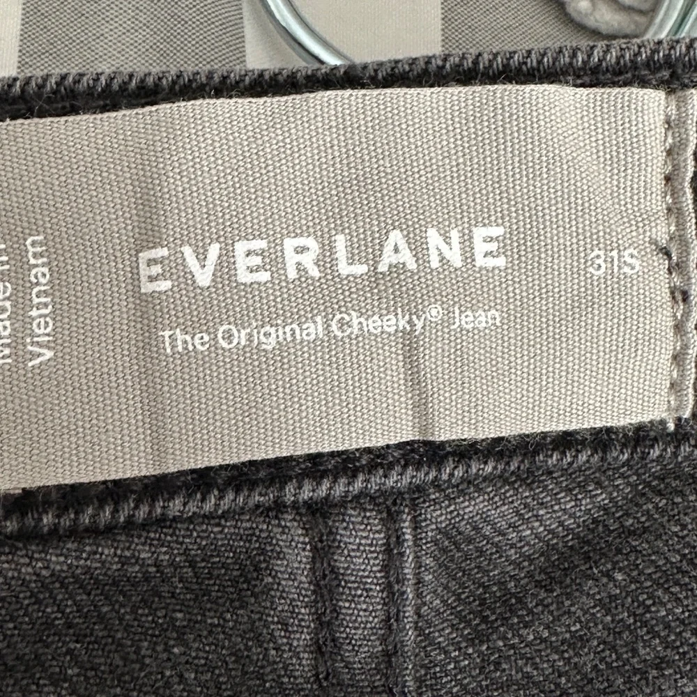 Brand New Everlane The Original Cheeky Jean Washed Black Size 31 Ankle Straight - Picture 8 of 10